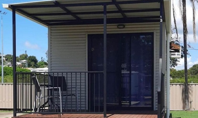 Yeppoon Apartment | Blue Dolphin Caravan Park Yeppoon