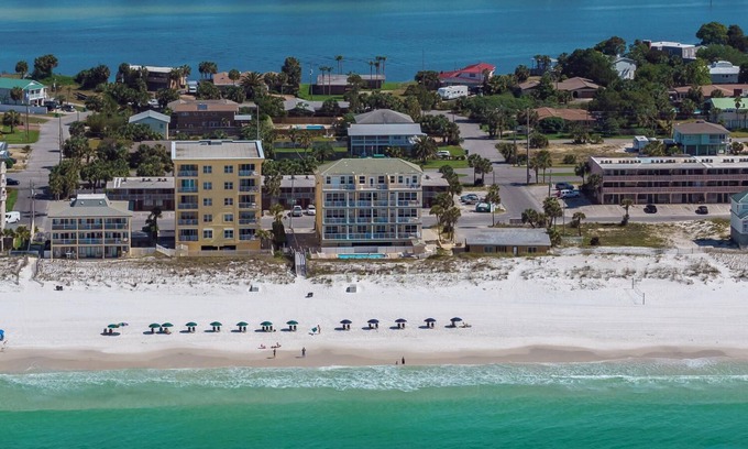 Fort Walton Beach Condo | Blue Dolphin #202 - 2 BR/2BA Spring and Summer 2025 Dates are Booking up FAST