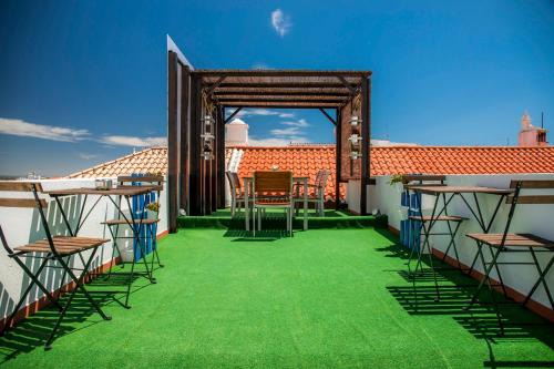 Lagos Bed & Breakfast | Blue Door Lagos