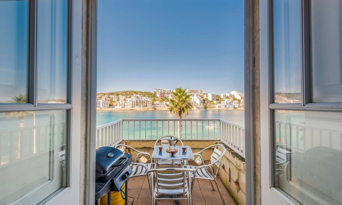 St. Paul's Bay Apartment | Blue Harbour 1 – Seafront Holiday 2-bedroom Apartment with terrace St Paul’s Bay