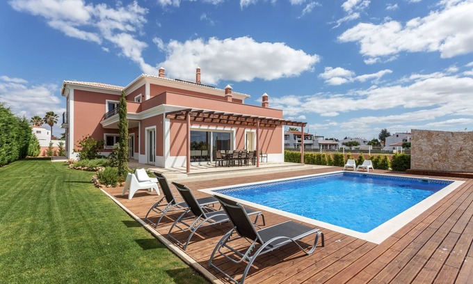 Alporchinhos Villa | Blue Heaven Luxury V5 with Private Pool