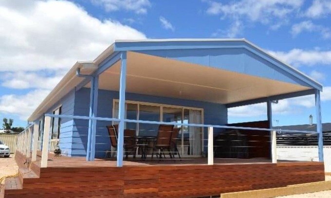 Ripon House | Blue House Blue Views