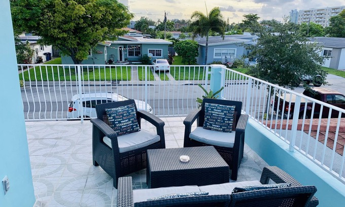North Bay Village House | BLUE HOUSE
