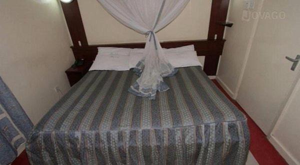 Ngara Hotel | BLUE HUT HOTEL