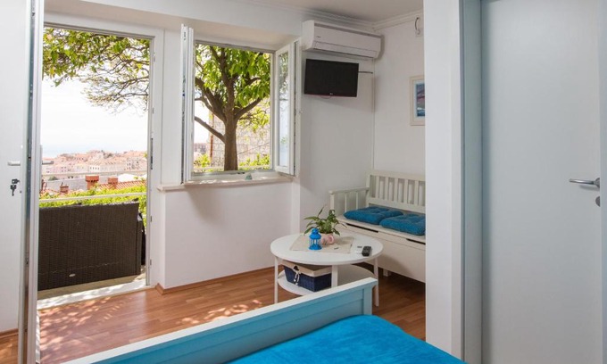 Ploce House | Blue Lagune