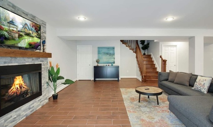 Merrifield House | Blue · Luxury | Retreat | Relax | 5 bedrooms | Views