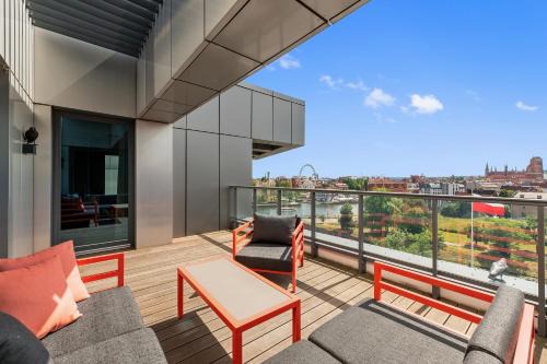 Gdansk City Center Apartment | Blue Mandarin Riverside Premium Sauna & Gym