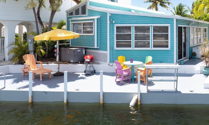 Cutthroat Harbor Estates House | Blue Mind #225, 35' Seawall Venture Out