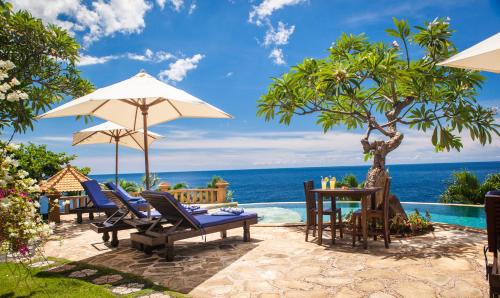 Amed Resort | Blue Moon Villas Resort