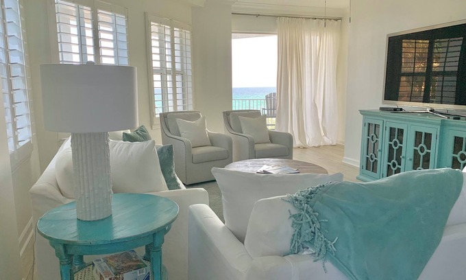Santa Rosa Beach Condo | Blue Mtn-DIRECT BEACH FRONT-Corner Unit-Beach Service for 2 Included