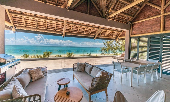 Pointe D'esny Apartment | Blue Nest - Penthouse by Horizon Holidays