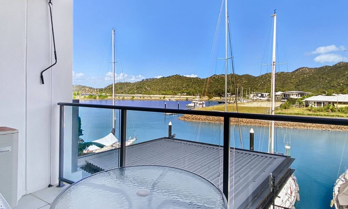 Nelly Bay Apartment | Blue on Blue Studio Room 1242