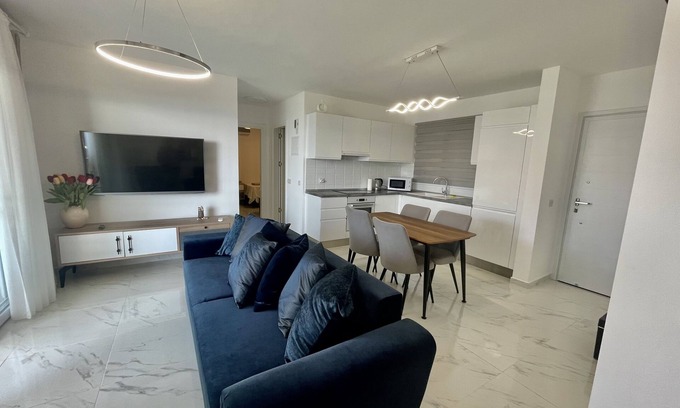 Bafra Apartment | Blue Retreat Suite by the Sea