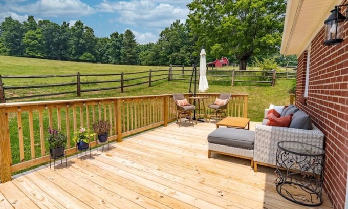 Galax House | Blue Ridge Mountain Getaway