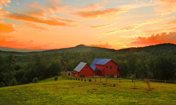 Dobson Cabin | Blue Ridge Mountain View Huge Log Cabin sleeps 18. Outdoor living & Game Room