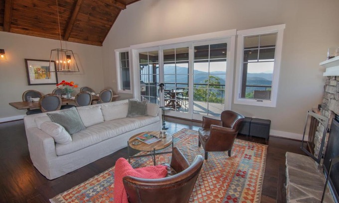 Lenoir House | Blue Ridge Mtn Club Condo C-303