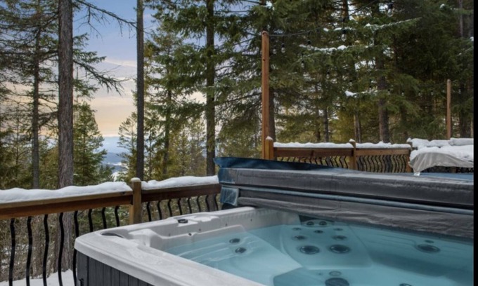 Altamont House | Blue Ridge Private Cabin: Hot Tub, Fire Pit, 12 Acres, Slopes & Winery