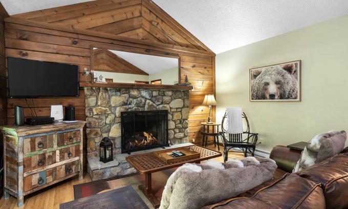Blowing Rock Cabin | Blue Ridge Riverside Cabin