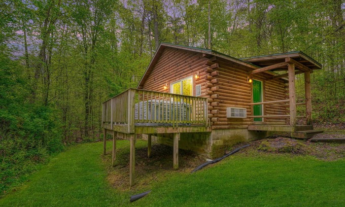 Logan Cabin | Blue Rose Cabins - Big Woody Cabin