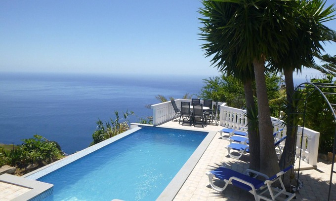 Calheta Villa | Blue Sea Cottage Villa. Magnificent Ocean view. Private Heated Pool. Quiet. AC