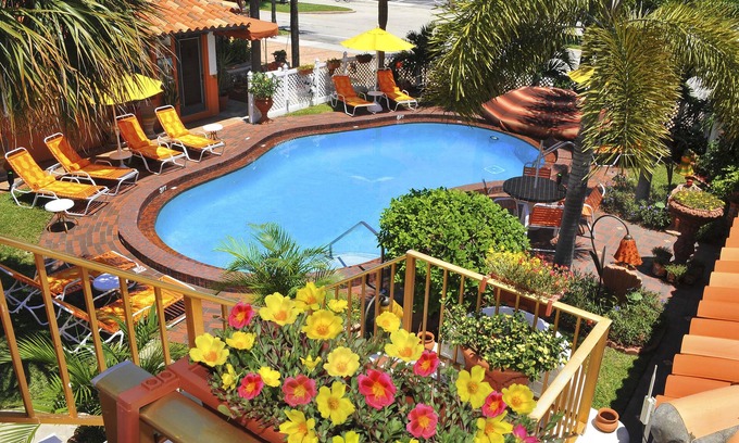 Lauderdale-by-the-Sea Hotel | Blue Seas Courtyard