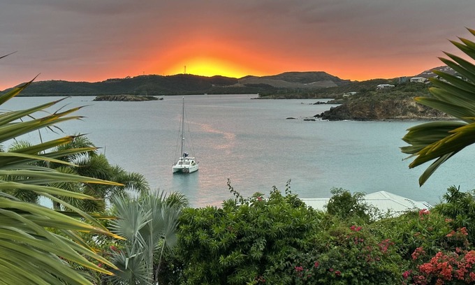 Nazareth Villa | Blue Serenity - Luxury, Oceanfront, Private Beach Access and Pool