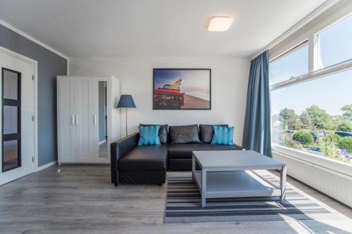 Zandvoort Apartment | Blue Shell With Private Parking Garage