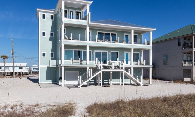 Navarre Beach House | Blue Sky - Gorgeous Home in Navarre Beach! Sleeps 16, Gulf Front, Gas Grill, Kid's Loft!