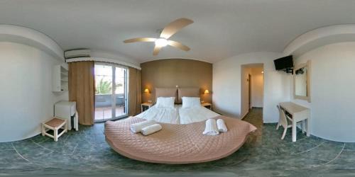 Pirgi Thermis Hotel | Blue Star 2