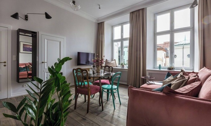 Stradom Apartment | Blue Suede apartment
