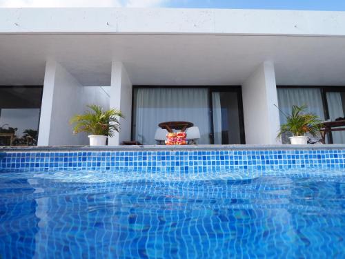 Aka Hotel | Blue Suites Hanamuro on the beach