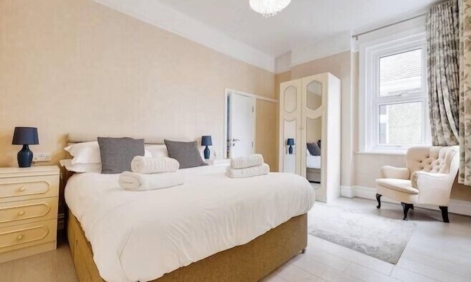 Westbourne House | Blue Vista