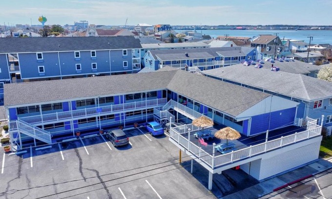 Ocean City Hotel | Blue Wave Inn - Ocean City