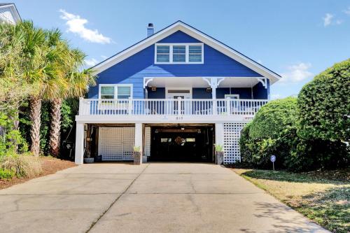 South End House | Blue Wave Retreat by Sea Scape Properties