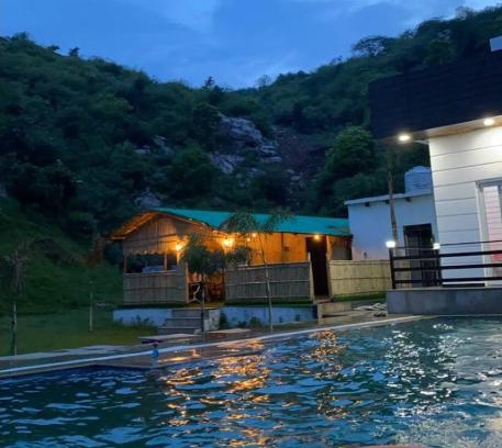 Faridabad House | Blueberry Mountain Hills