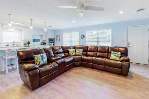 Kingsland House | Bluebonnet Cove