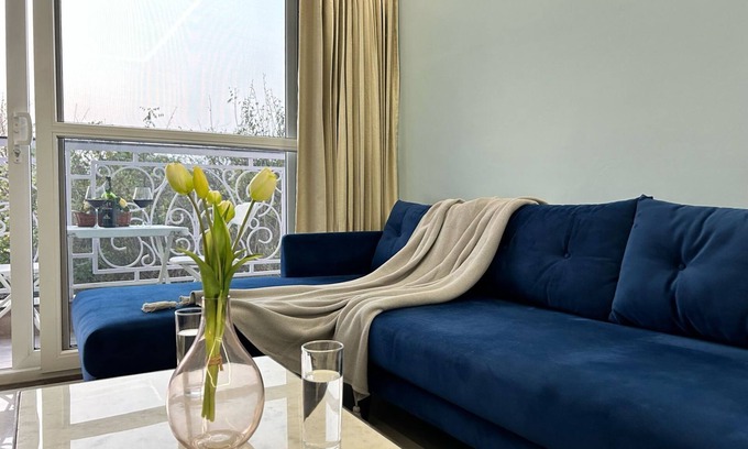 Siolim Apartment | BlueCouch- 1BHK w/pool & Sunset View Nr Vagator