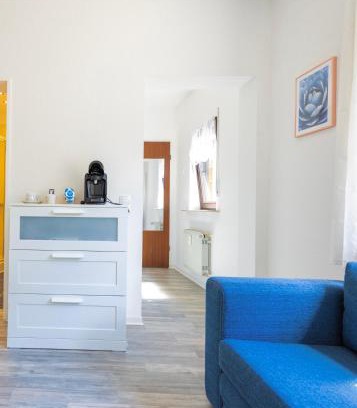 Kelsterbach Apartment | Bluegate Suite - Airport Guesthouse