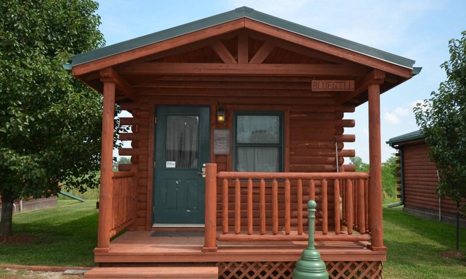 Moravia Cabin | Bluegill - Sleeps up to Two Adults