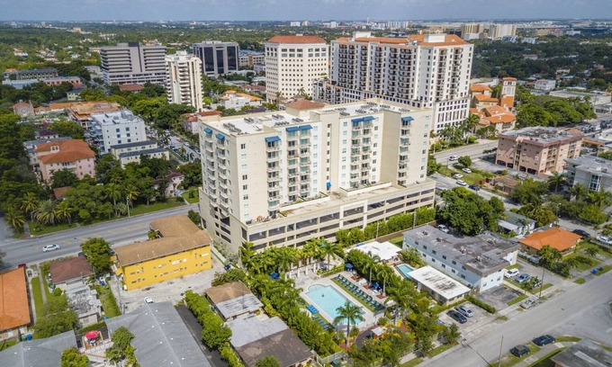 Douglas Apartment | Blueground | Coral Gables 1bd apartment