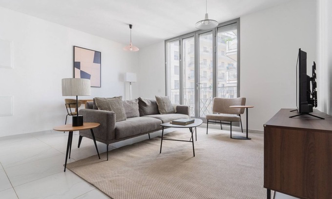 Florentin Apartment | Blueground | Florentin, Spacious, Balcony (TLV-25)