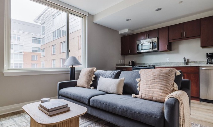 Foggy Bottom Apartment | Blueground | Foggy Bottom 1bd apartment