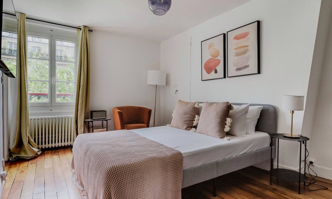 Val-de-Grace Apartment | Blueground | Jardin du Luxembourg, near gardens
