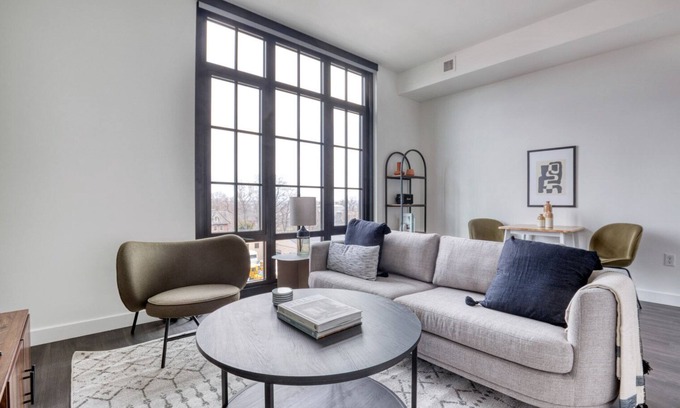 Gallaudet Apartment | Blueground | Northeast Washington, pool, nr US Capitol