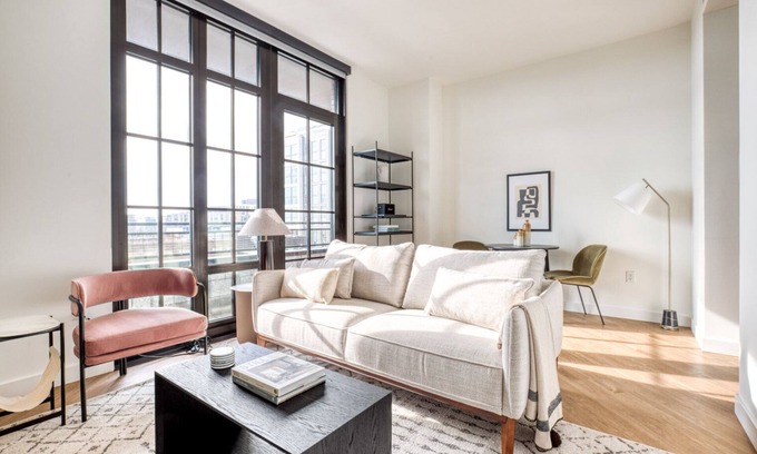 Gallaudet Apartment | Blueground | Northeast Washington, pool, nr Union Market