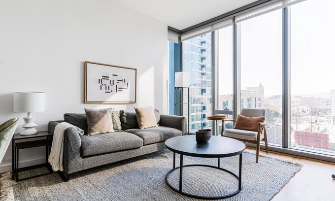Rincon Hill Apartment | Blueground | Rincon Hill, pool & w/d, nr Salesforce