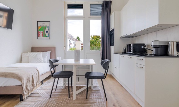 Seebach Apartment | Blueground | Seebach, view, nr Uetliberg