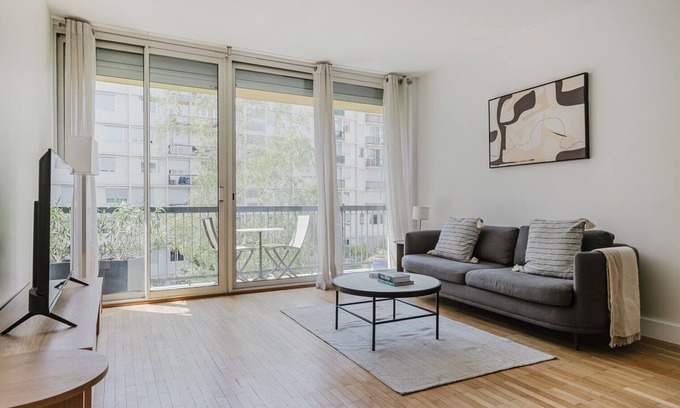 Ternes Apartment | Blueground | Ternes, near Paris attractions