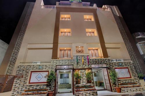 Koramangala Hotel | Bluemoon Comforts