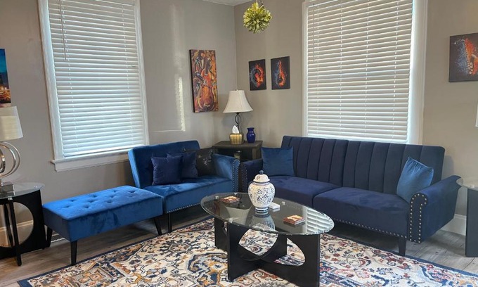 Hamilton House | Blues House